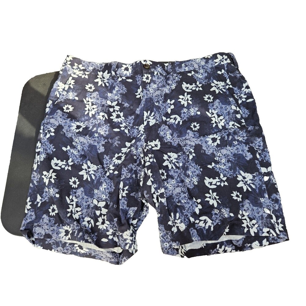 Peter Millar Performance Golf Shorts 10” Mens Size 35 • MINT CONDITION